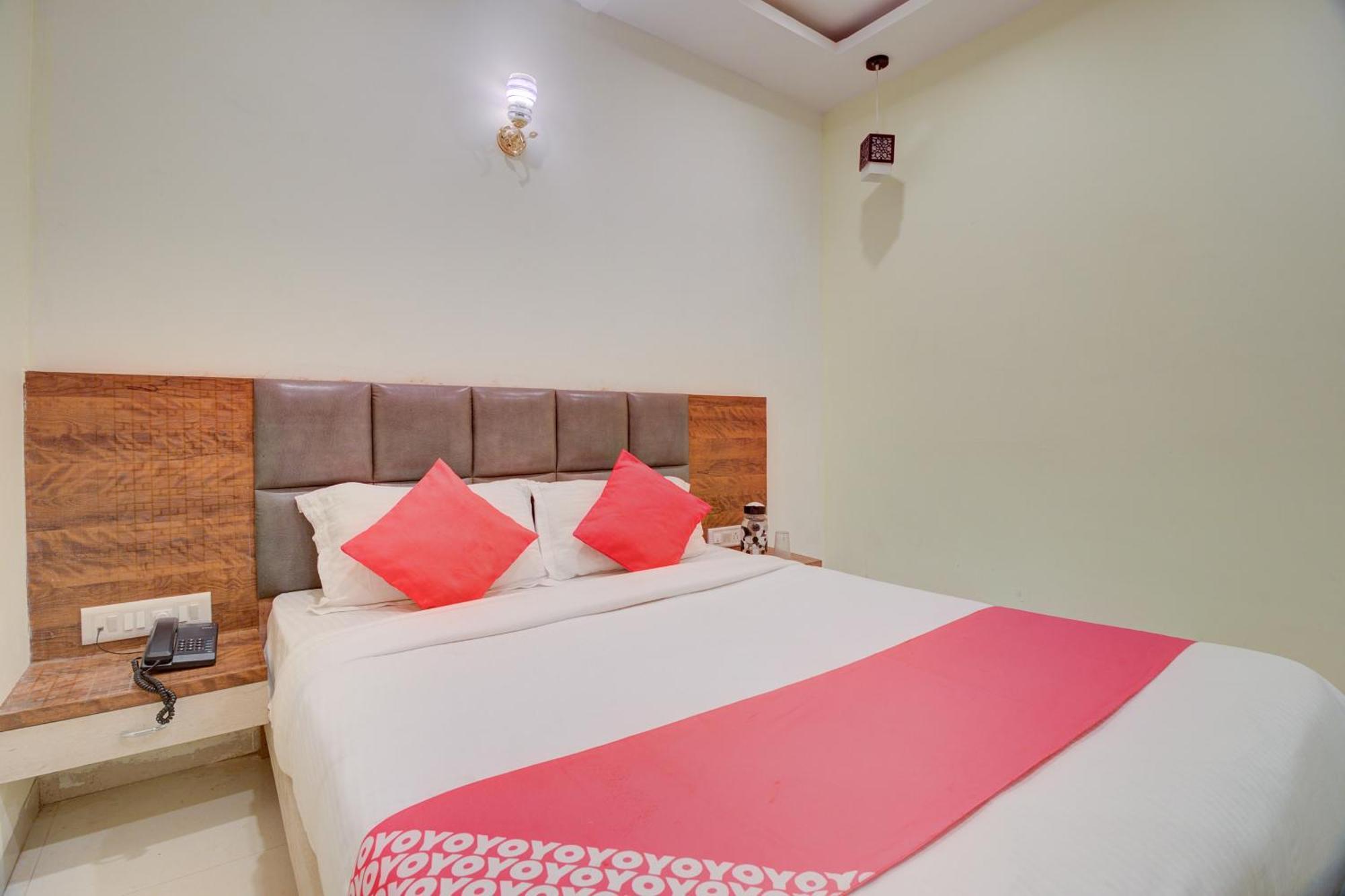 Hotel O Royal Orbit Mumbai Exterior foto