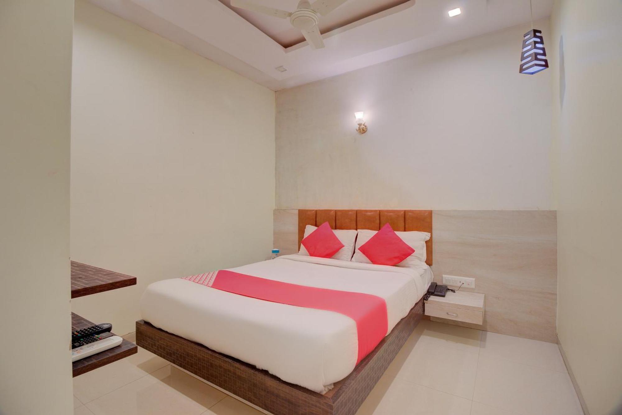 Hotel O Royal Orbit Mumbai Exterior foto
